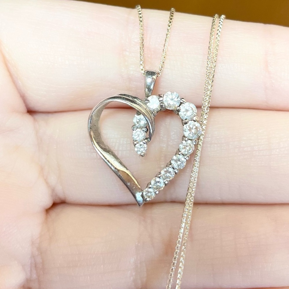 10K white cubic zirconia cz open heart half eternity paved white gold pendant‍ - Picture 3 of 9